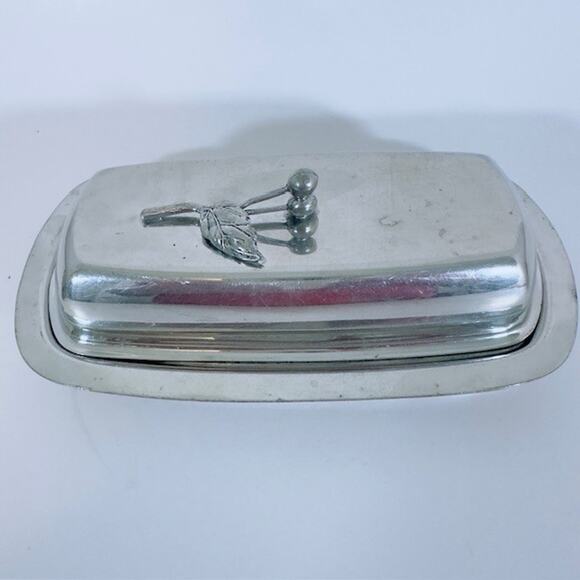 MCM Silver Plated Butter Dish w/Glass butter Tray Pewter Berry & Leaf Handle VTG - Picture 2 of 16